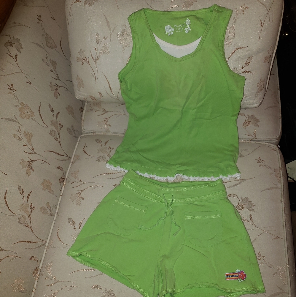 Green too and bottom set